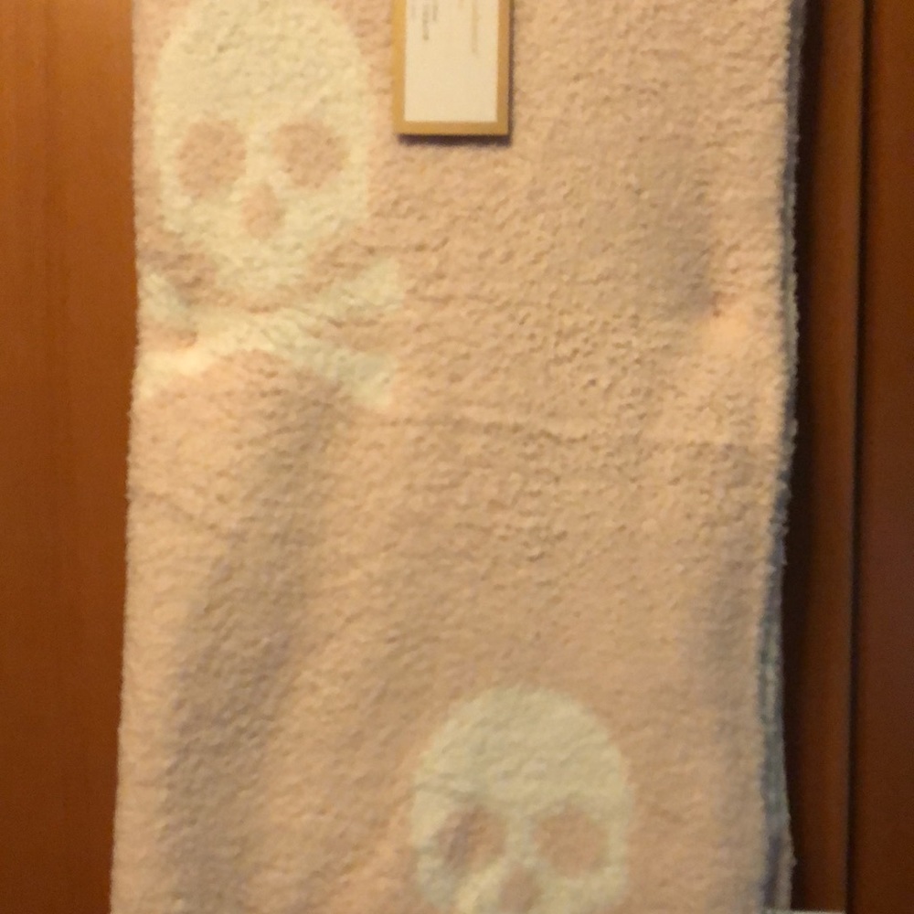 Cupcakes & Cashmere Skull Throw